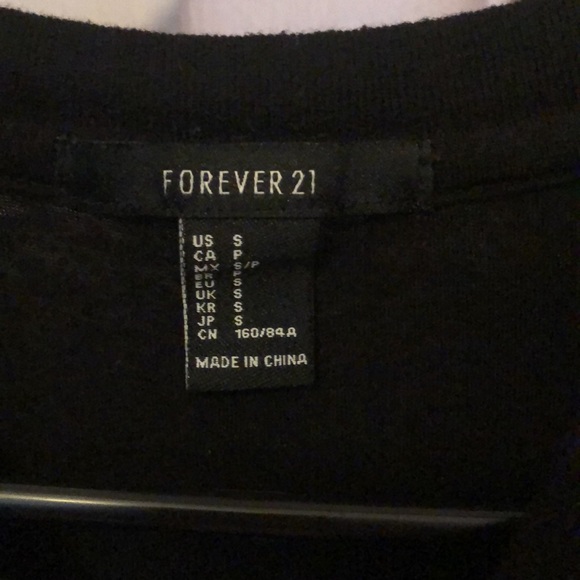 Forever 21 Graphic Tee - Picture 3 of 3